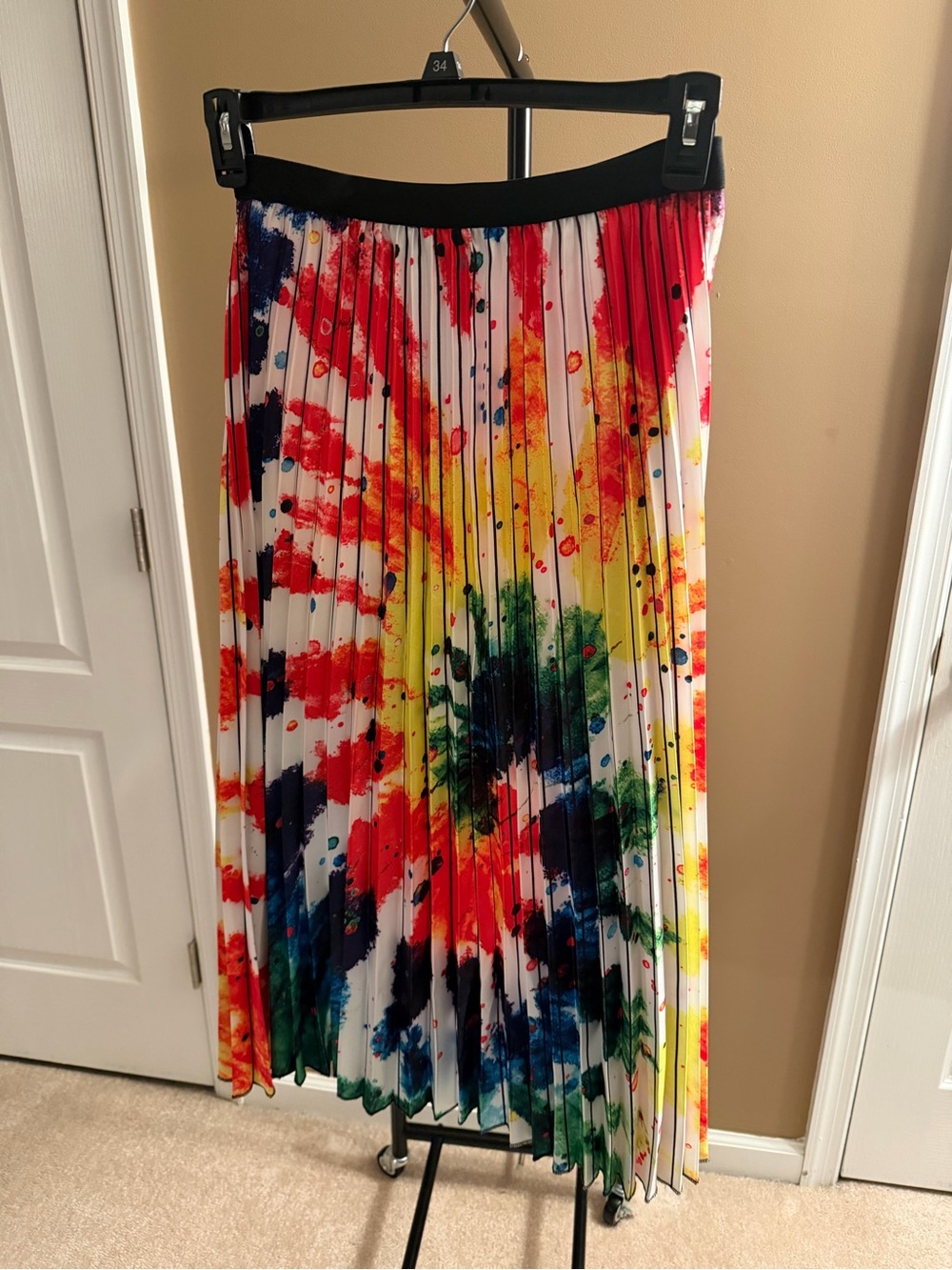 Pleated Multi-Color Splash Print Skirt